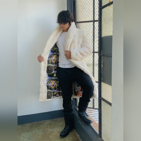 Men's Manzini Ivory Faux Fur Overcoat NWT - Picture 2 of 7